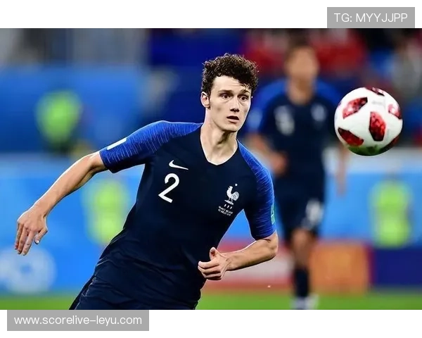 帕瓦尔：法国后卫新赛季表现分析，防守与进攻双重优势