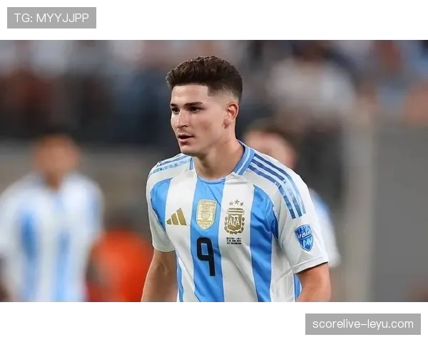 阿尔瓦雷斯：从南美最佳到欧冠冠军的荣誉跃迁